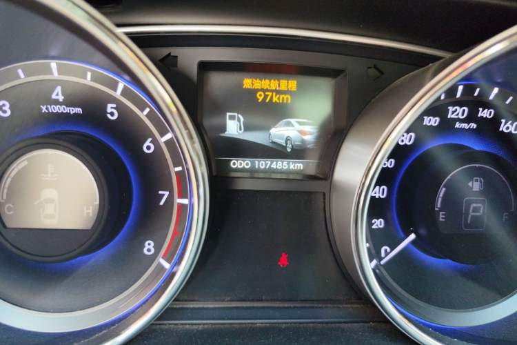 Used Hyundai Sonata 2014 2.4L Automatic Luxury Version China IV Standard Odometer Close Up
