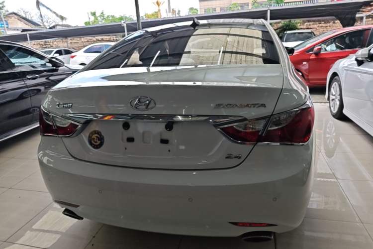 Used Hyundai Sonata 2014 2.4L Automatic Leading Edition China V Standard Rear
