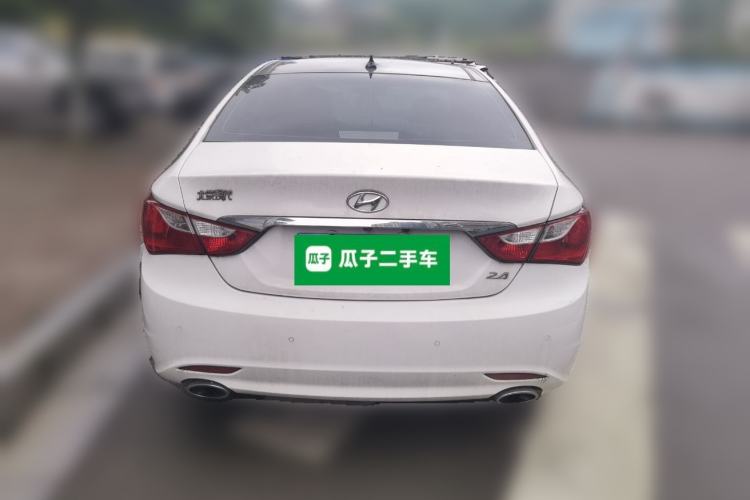 Used Hyundai Sonata 2014 2.4L Automatic Luxury Version China IV Standard Rear