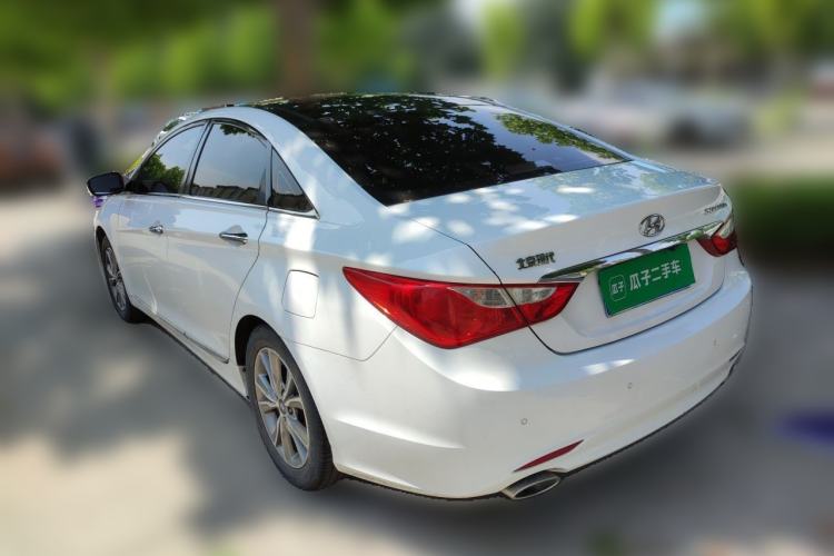 Used Hyundai Sonata 2014 2.0L Automatic Luxury Edition Rear Left 45 Deg