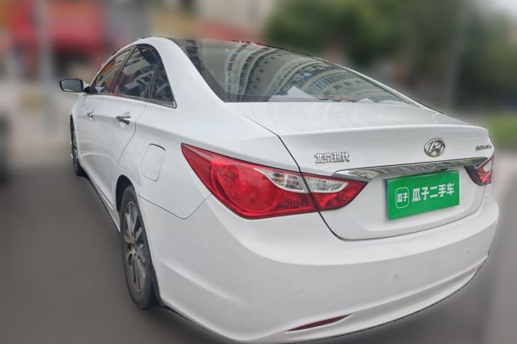 Used Hyundai Sonata 2014 2.0L Automatic Luxury Edition Rear Left 45 Deg