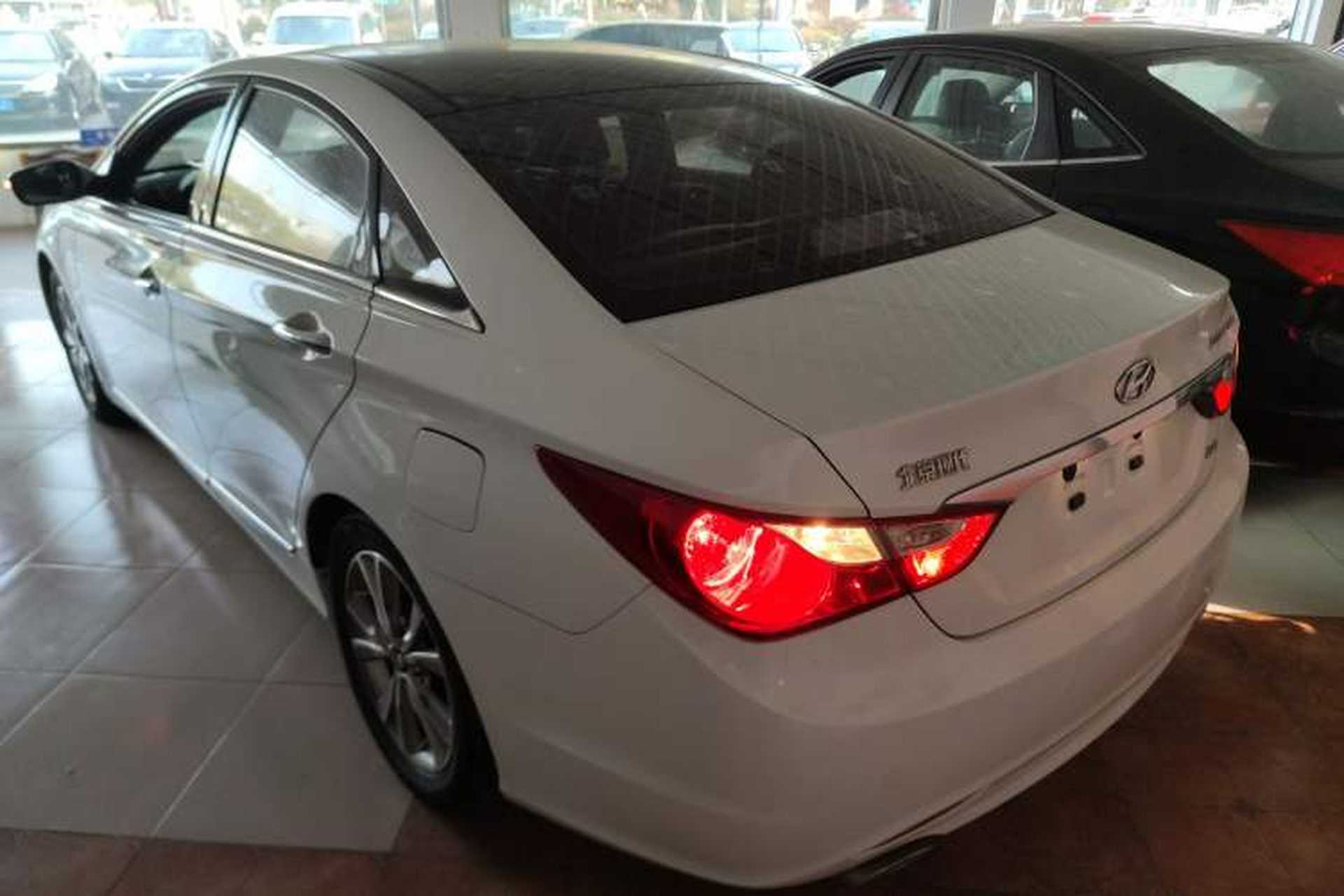 Used Hyundai Sonata 2014 2.4L Automatic Leading Edition China IV Standard Rear Left 45 Deg
