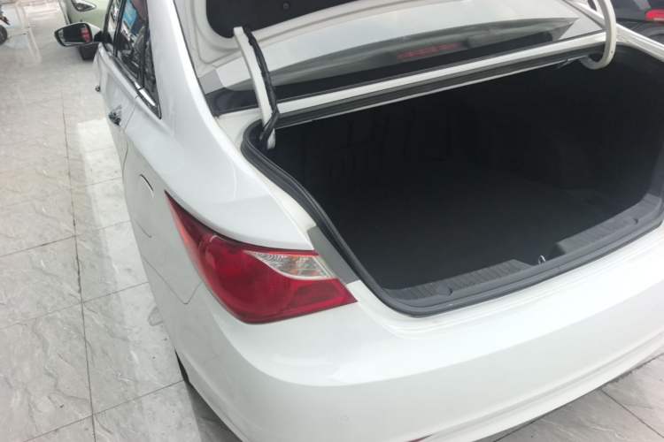 Used Hyundai Sonata 2014 2.0L Automatic Prestige Edition Rear Left 45 Deg