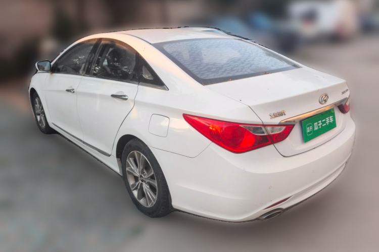 Used Hyundai Sonata 2014 2.0L Automatic Luxury Edition Rear Left 45 Deg