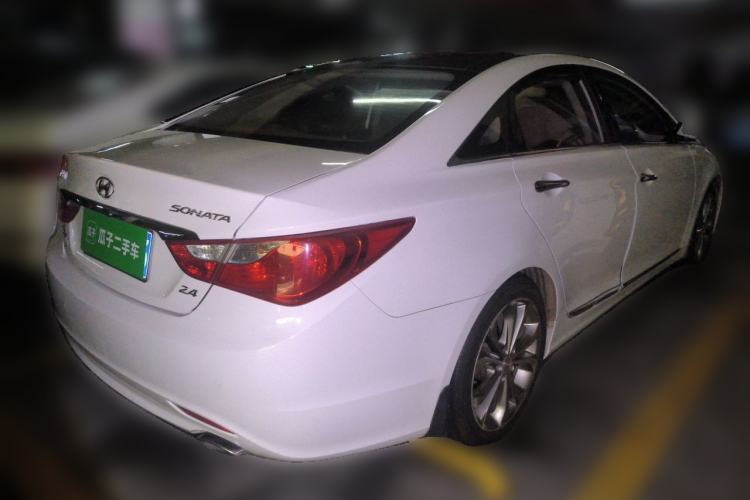 Used Hyundai Sonata 2014 2.4L Automatic Luxury Version China IV Standard Rear Right 45 Deg