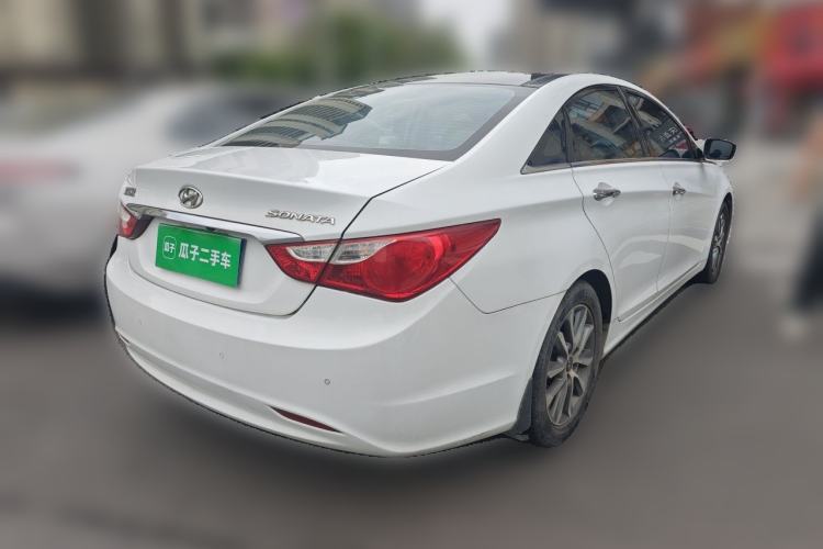 Used Hyundai Sonata 2014 2.0L Automatic Luxury Edition Rear Right 45 Deg