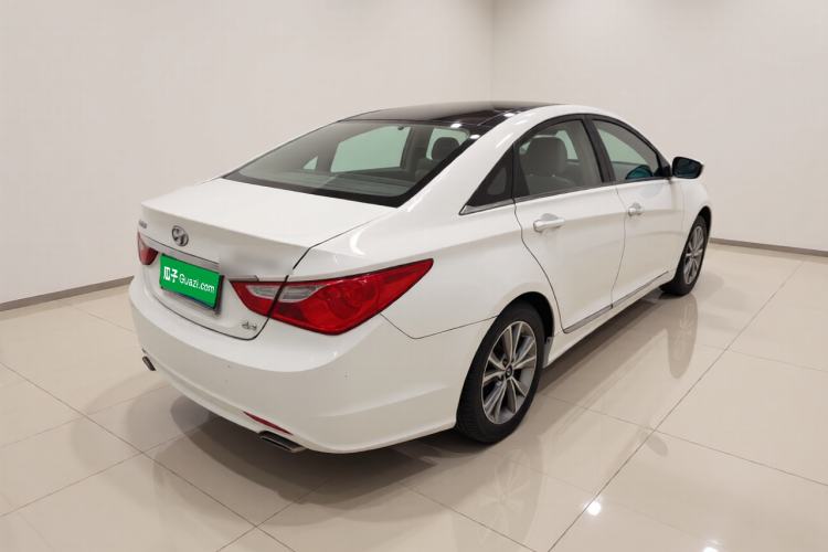 Used Hyundai Sonata 2014 2.4L Automatic Leading Edition China IV Standard Rear Right 45 Deg