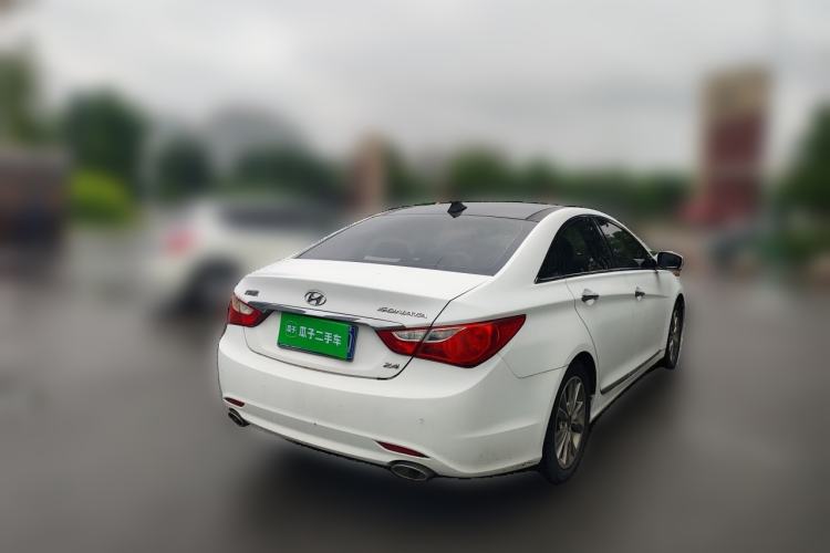 Used Hyundai Sonata 2014 2.4L Automatic Leading Edition China IV Standard Rear Right 45 Deg