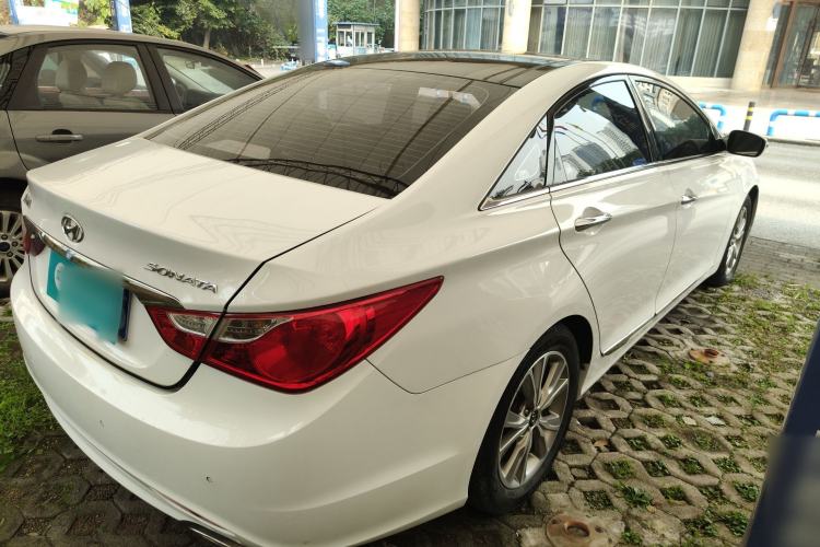 Used Hyundai Sonata 2014 2.0L Automatic Luxury Edition Rear Right 45 Deg