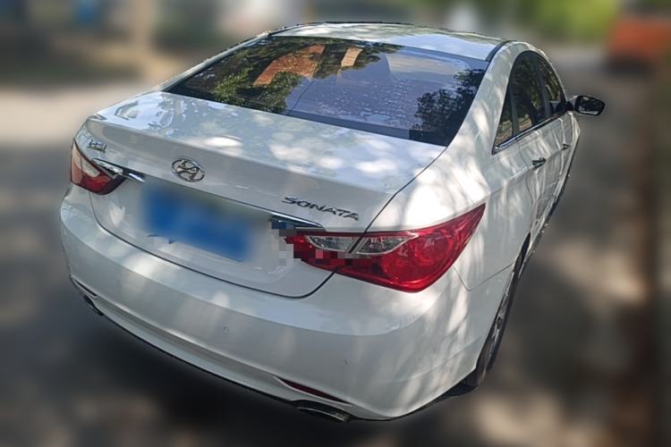 Used Hyundai Sonata 2014 2.0L Automatic Luxury Edition Rear Right 45 Deg