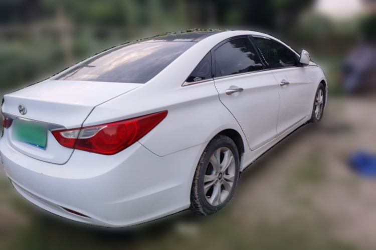 Used Hyundai Sonata 2014 2.0L Automatic Luxury Edition Rear Right 45 Deg