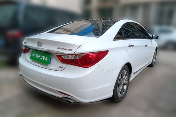 Used Hyundai Sonata 2014 2.4L Automatic Leading Edition China IV Standard Rear Right 45 Deg