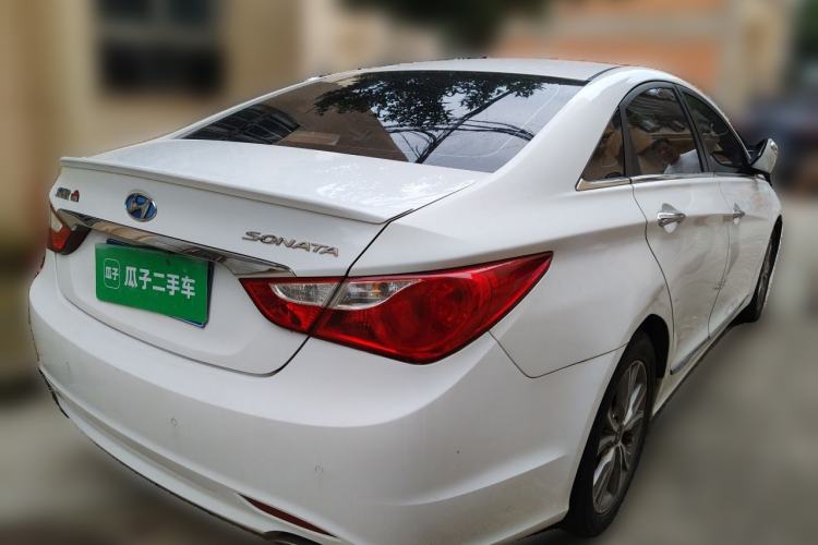 Used Hyundai Sonata 2014 2.0L Automatic Luxury Edition Rear Right 45 Deg