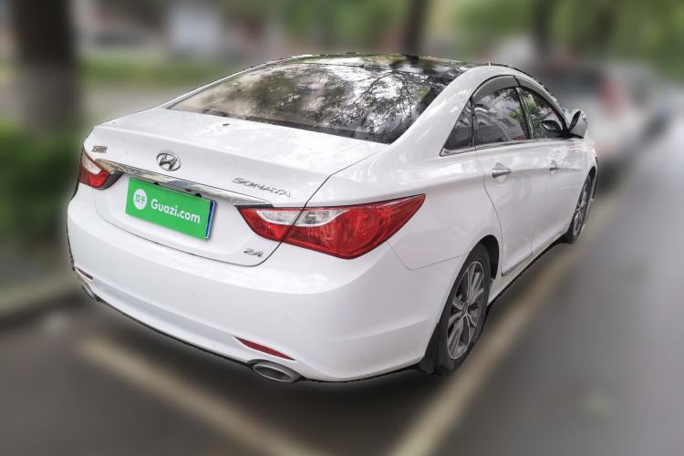Used Hyundai Sonata 2014 2.4L Automatic Leading Edition China IV Standard Rear Right 45 Deg