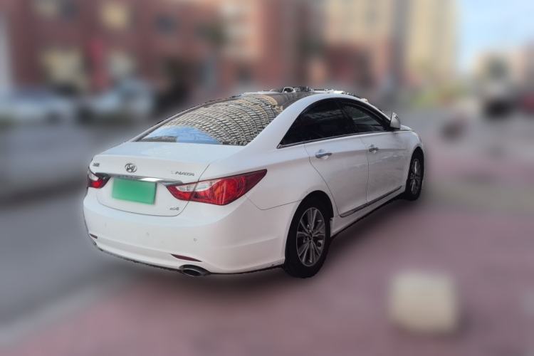 Used Hyundai Sonata 2014 2.4L Automatic Leading Edition China IV Standard Rear Right 45 Deg