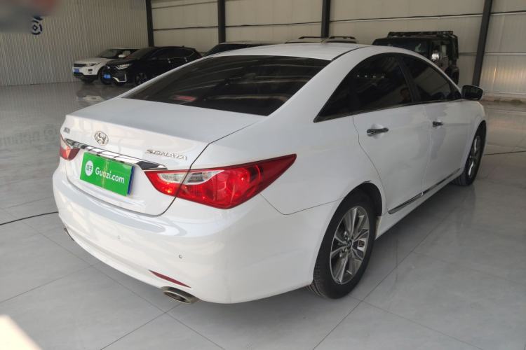 Used Hyundai Sonata 2014 2.0L Automatic Luxury Edition Rear Right 45 Deg