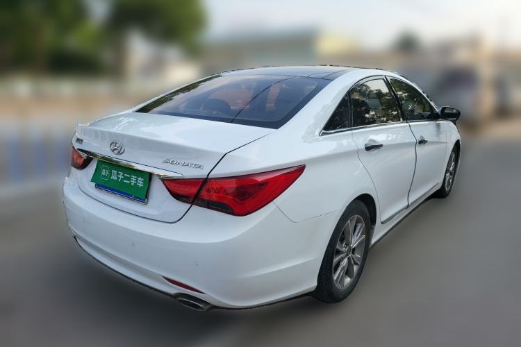 Used Hyundai Sonata 2014 2.0L Automatic Luxury Edition Rear Right 45 Deg
