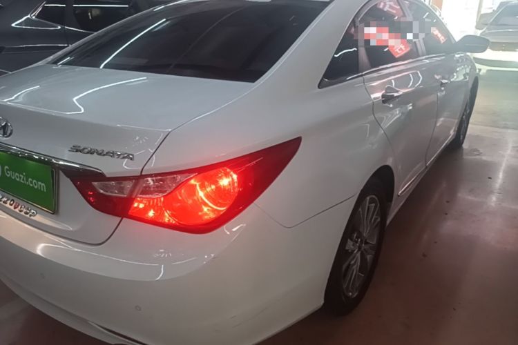Used Hyundai Sonata 2014 2.0L Automatic Luxury Edition Rear Right 45 Deg