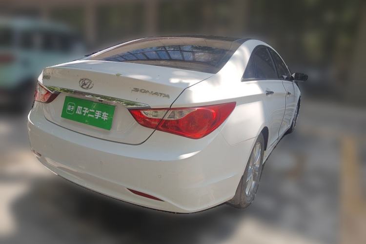 Used Hyundai Sonata 2014 2.0L Automatic Luxury Edition Rear Right 45 Deg