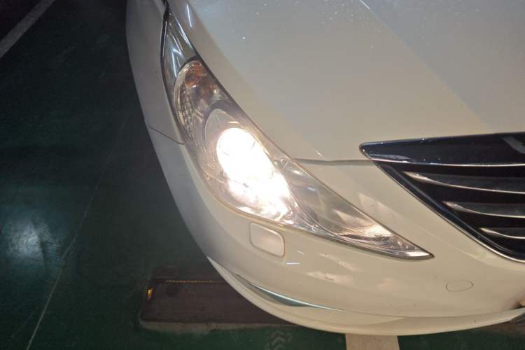 Used Hyundai Sonata 2014 2.4L Automatic Luxury Version China IV Standard Right Front Headlight