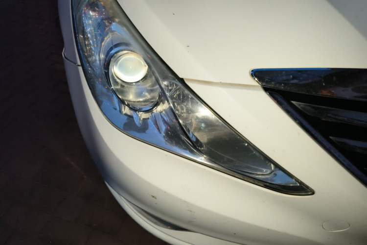 Used Hyundai Sonata 2014 2.4L Automatic Leading Edition China IV Standard Right Front Headlight
