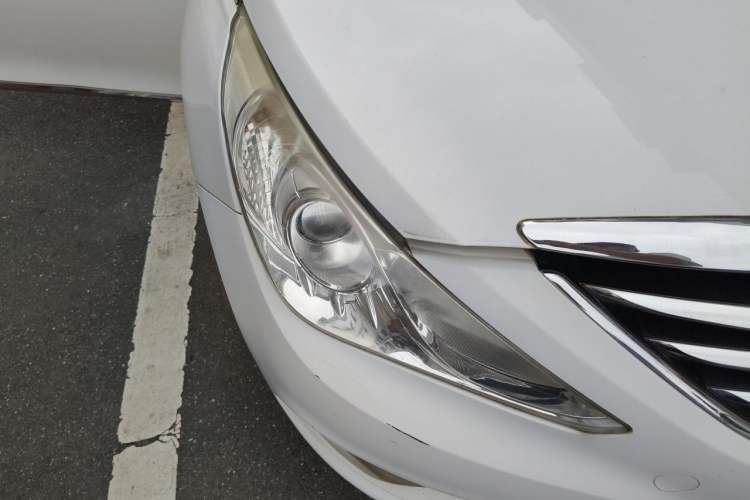 Used Hyundai Sonata 2014 2.0L Automatic Luxury Edition Right Front Headlight