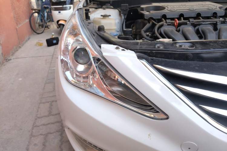 Used Hyundai Sonata 2014 2.4L Automatic Leading Edition China IV Standard Right Front Headlight