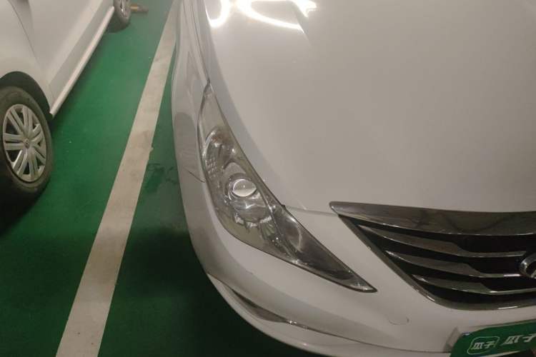 Used Hyundai Sonata 2014 2.0L Automatic Prestige Edition Right Front Headlight