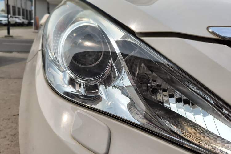 Used Hyundai Sonata 2014 2.4L Automatic Luxury Version China IV Standard Right Front Headlight
