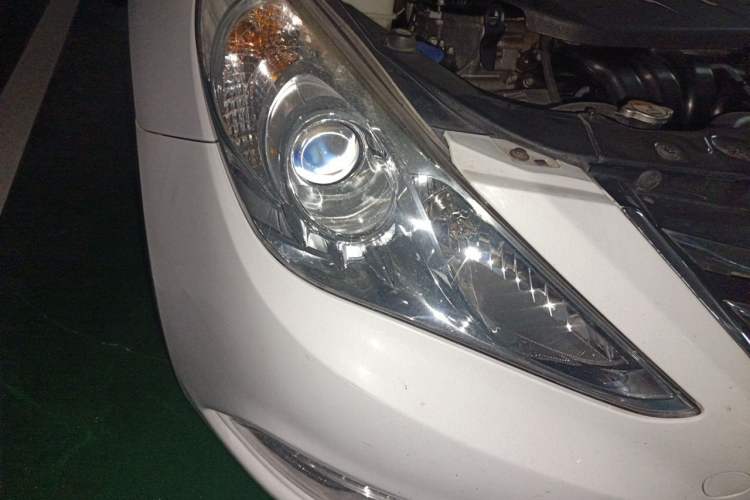 Used Hyundai Sonata 2014 2.0L Automatic Prestige Edition Right Front Headlight