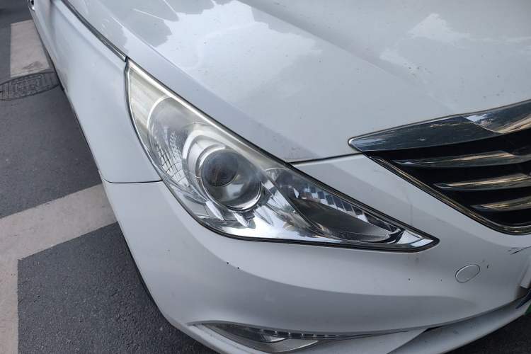 Used Hyundai Sonata 2014 2.0L Automatic Luxury Edition Right Front Headlight