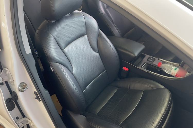 Used Hyundai Sonata 2014 2.0L Automatic Luxury Edition Right Front Seat