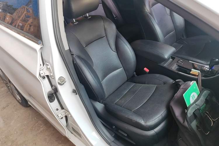 Used Hyundai Sonata 2014 2.4L Automatic Luxury Version China V Standard Right Front Seat