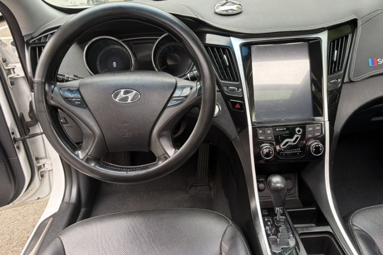 Used Hyundai Sonata 2014 2.4L Automatic Leading Edition China IV Standard Right Front Seat