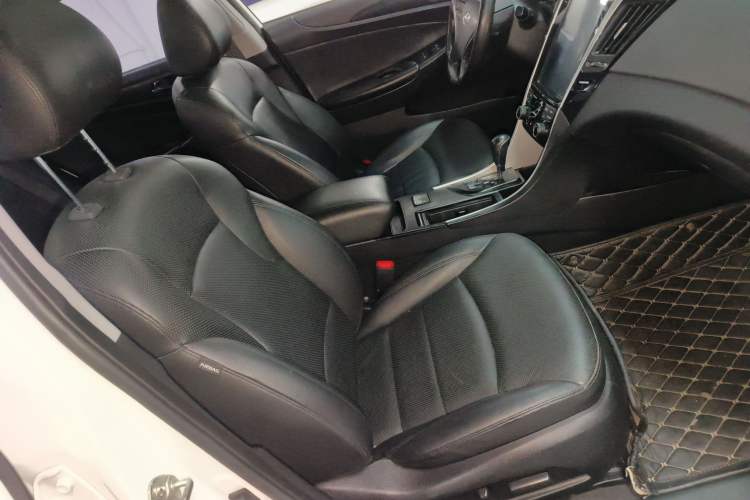 Used Hyundai Sonata 2014 2.4L Automatic Leading Edition China IV Standard Right Front Seat