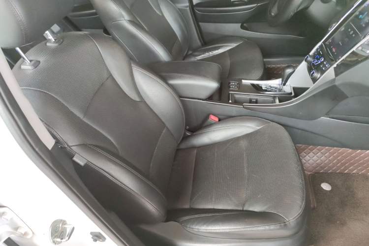 Used Hyundai Sonata 2014 2.4L Automatic Leading Edition China IV Standard Right Front Seat