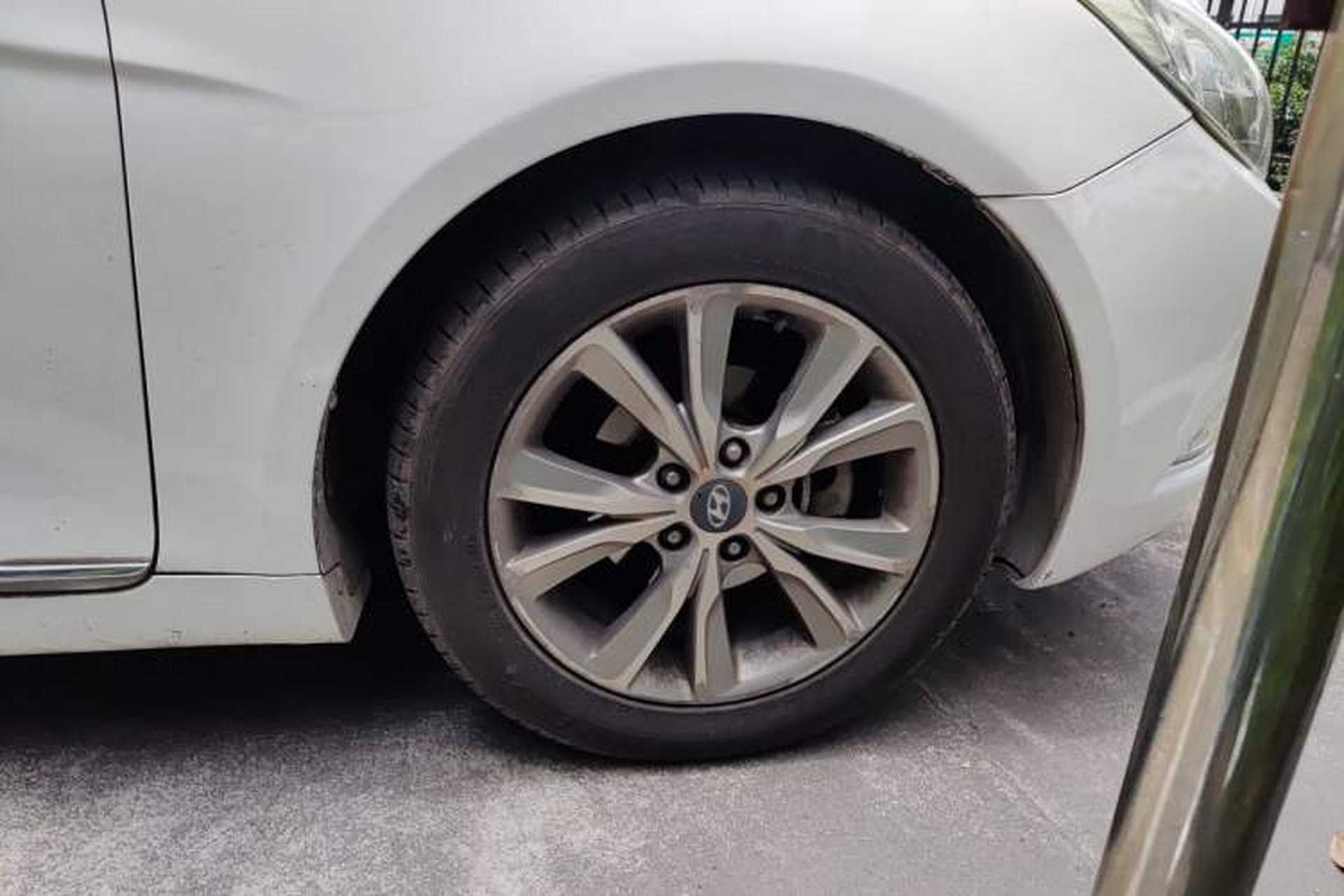Used Hyundai Sonata 2014 2.4L Automatic Leading Edition China IV Standard Right Front Wheel Hub
