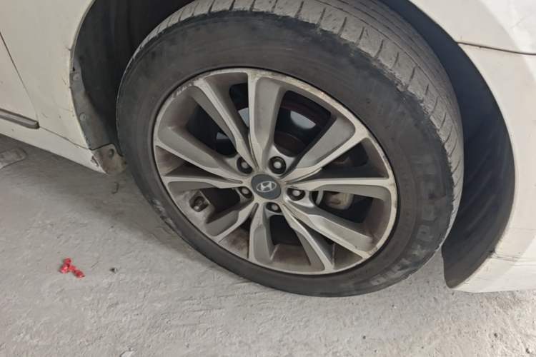 Used Hyundai Sonata 2014 2.4L Automatic Leading Edition China V Standard Right Front Wheel Hub