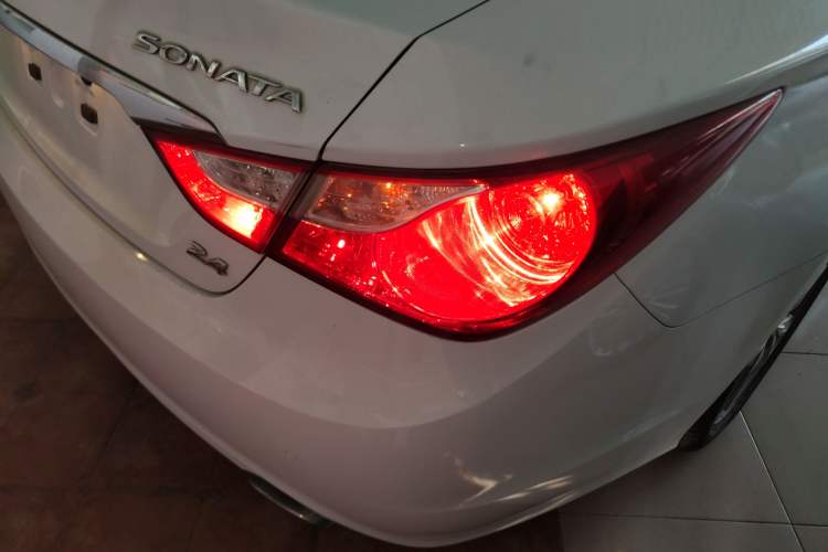 Used Hyundai Sonata 2014 2.4L Automatic Leading Edition China IV Standard Right Rear Taillight
