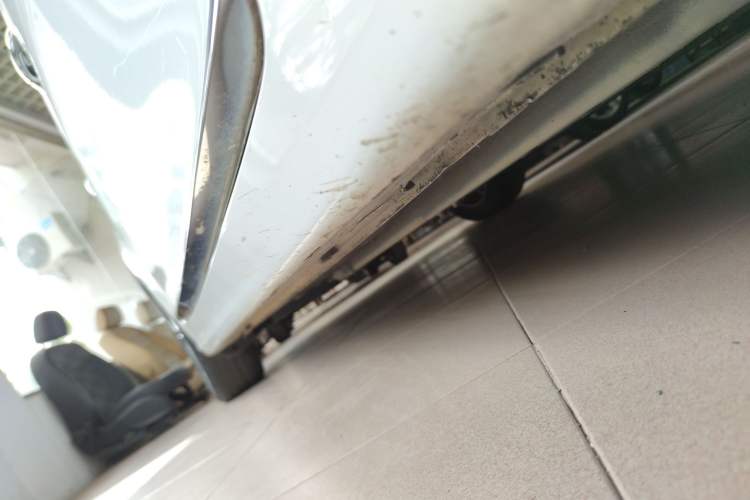 Used Hyundai Sonata 2014 2.4L Automatic Leading Edition China IV Standard Right Side Sill