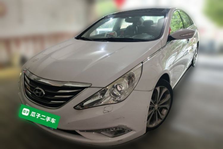 Used Hyundai Sonata 2014 2.4L Automatic Luxury Version China IV Standard Guazi used car, China used car export, Used car for sale, Used  cars, Cheapest cars for sale