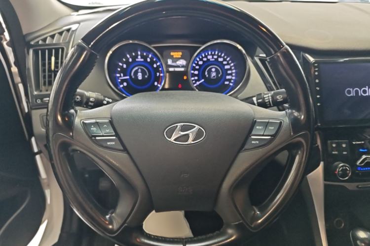 Used Hyundai Sonata 2014 2.4L Automatic Leading Edition China V Standard Steering Wheel