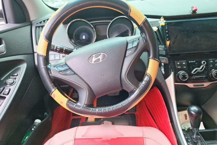 Used Hyundai Sonata 2014 2.0L Automatic Leading Edition Steering Wheel