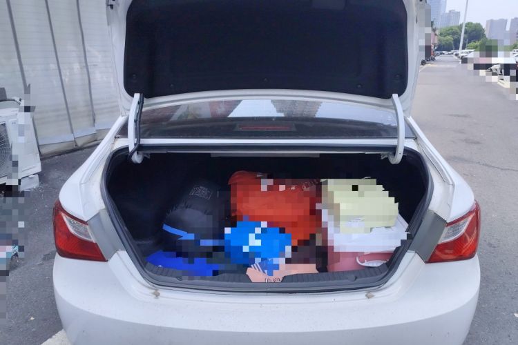Used Hyundai Sonata 2014 2.4L Automatic Luxury Version China IV Standard Trunk