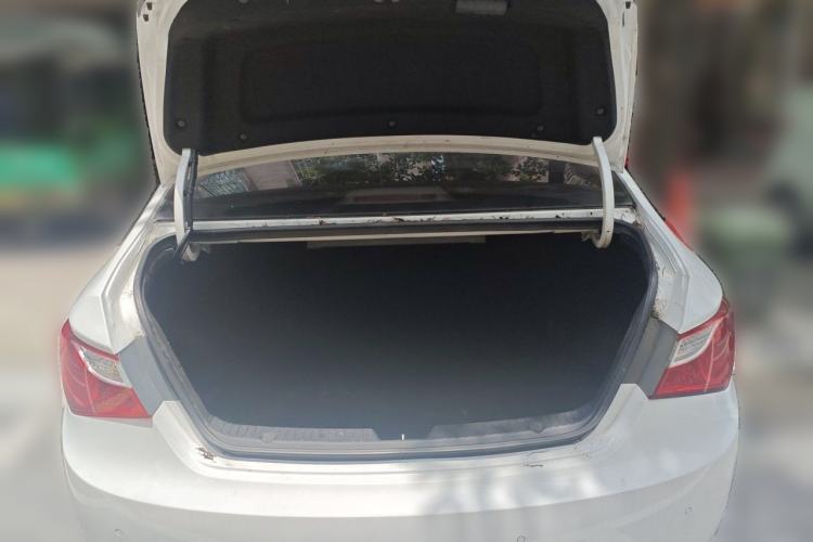 Used Hyundai Sonata 2014 2.0L Automatic Luxury Edition Trunk