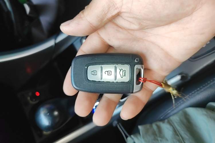 Used Hyundai Sonata 2014 2.4L Automatic Luxury Version China V Standard Vehicle Key