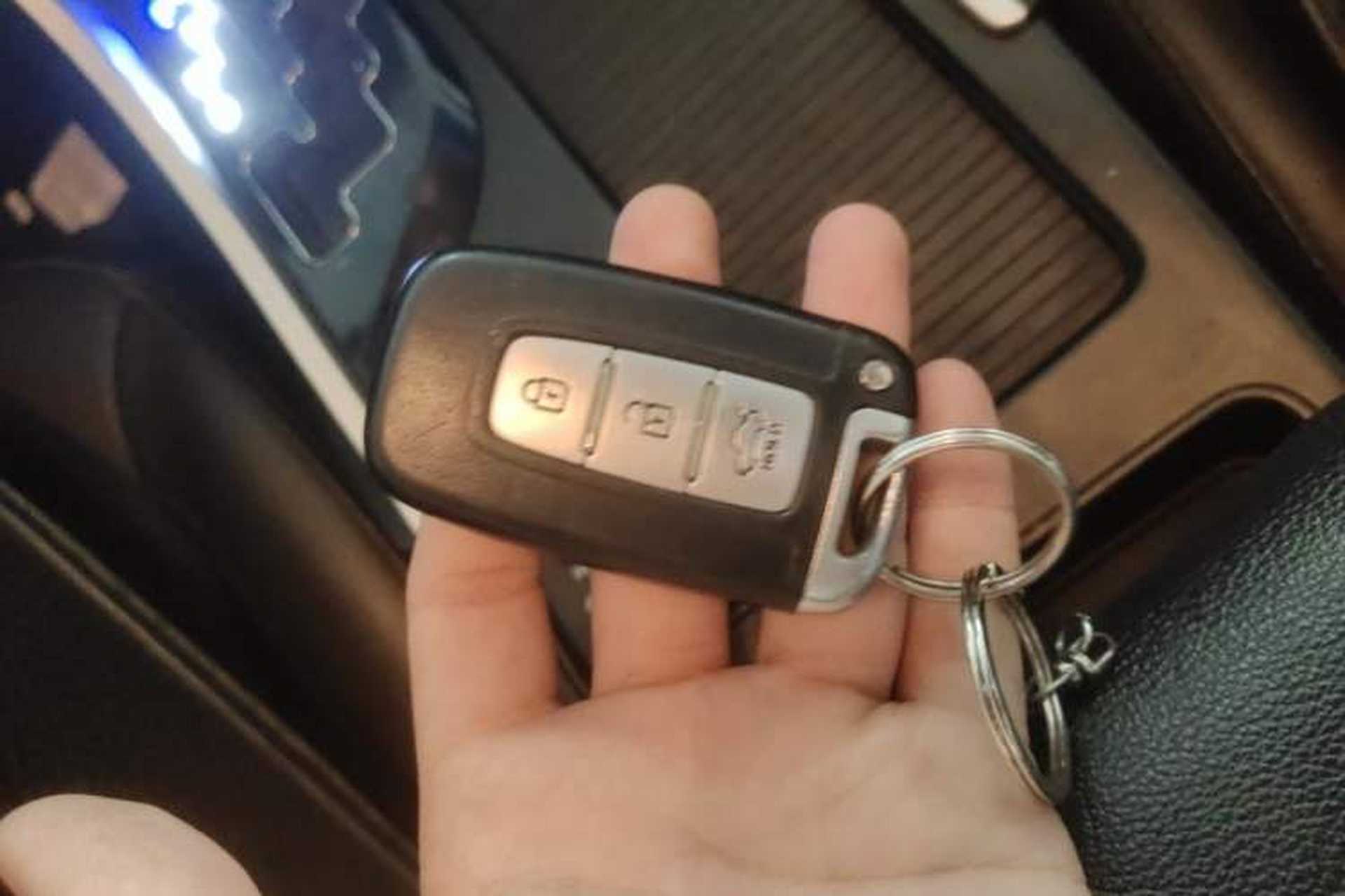 Used Hyundai Sonata 2014 2.4L Automatic Leading Edition China V Standard Vehicle Key