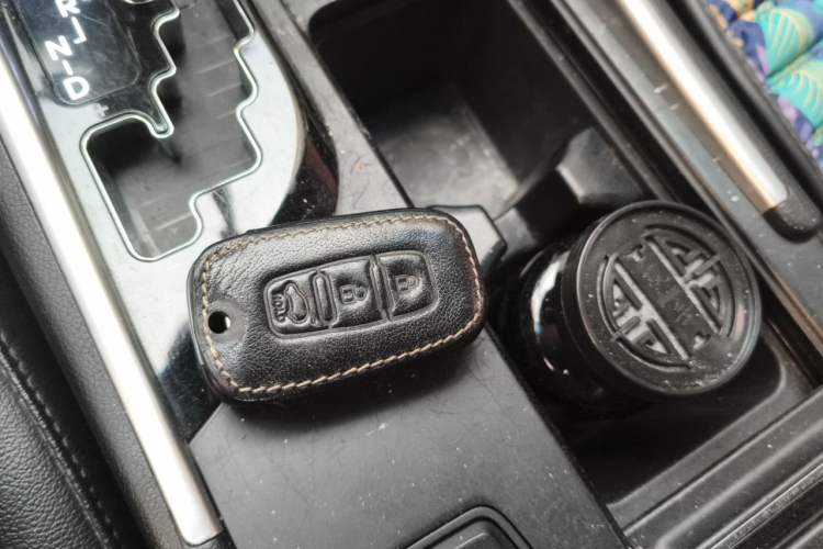 Used Hyundai Sonata 2014 2.4L Automatic Leading Edition China IV Standard Vehicle Key