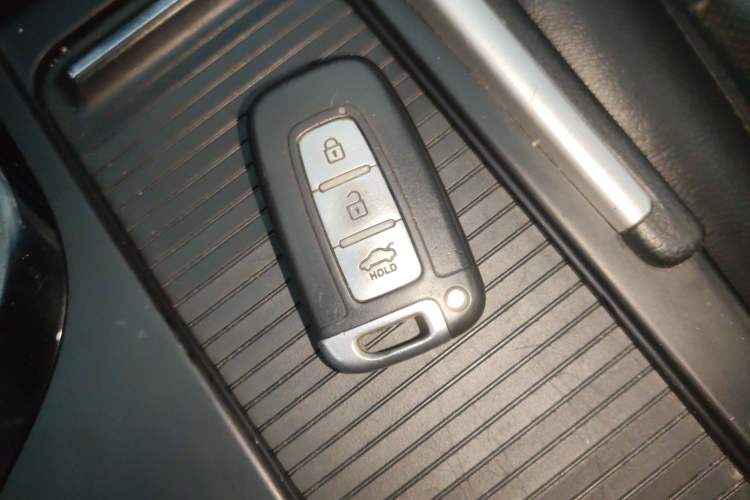 Used Hyundai Sonata 2014 2.0L Automatic Luxury Edition Vehicle Key