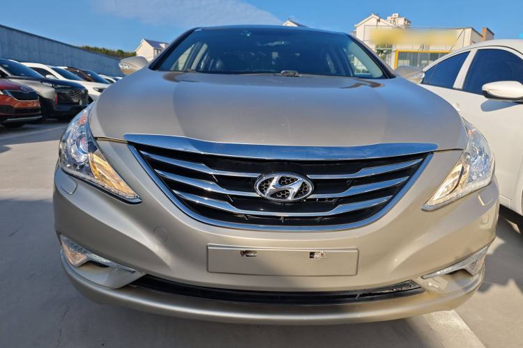 Used Hyundai Sonata 2014 2.4L Automatic Luxury Version China IV Standard Front